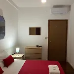 Проживание в семье Venice Popular