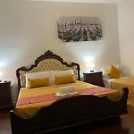 Проживание в семье Venice Popular